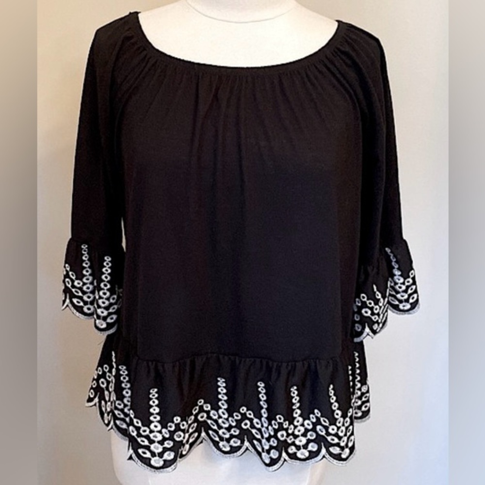 Fever Black White Floral SZ S Boho Romantic Cottagecore Embroidered Peasant Top